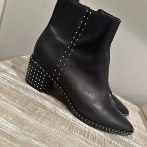 Dolce Vita Black Booties
